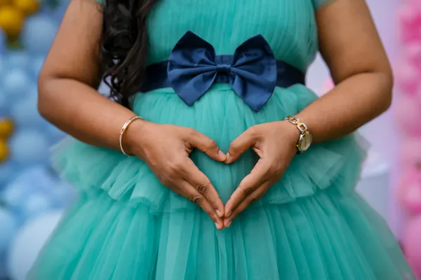 Gender reveal photograph 8