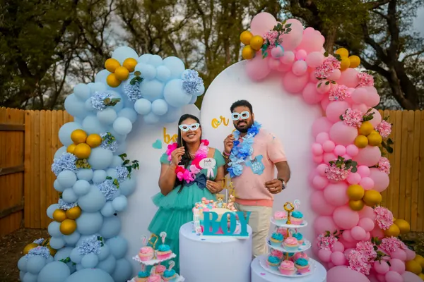 Gender reveal photograph 17