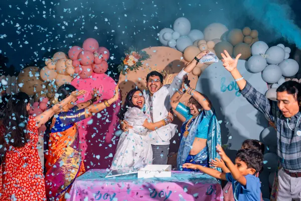 Gender reveal photograph 26