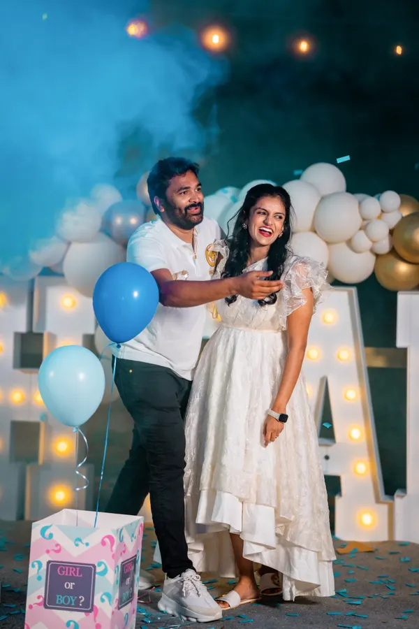 Gender reveal photograph 36