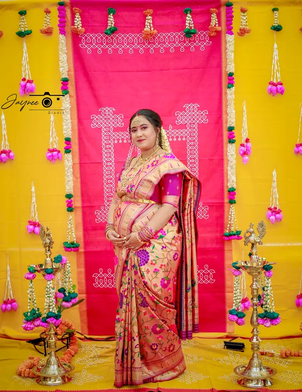 Maternity photograph 3