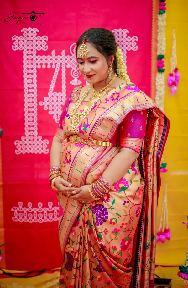 Maternity photograph 4